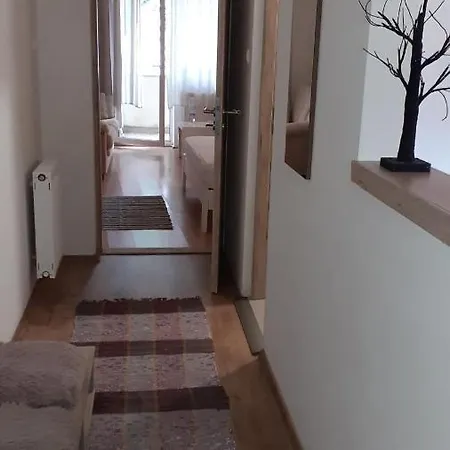 Apartamento Hethajnal Apartman *